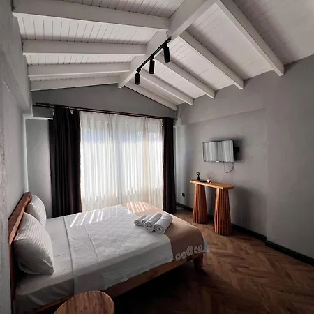 Trina Talles Alacati Hotel Cesme